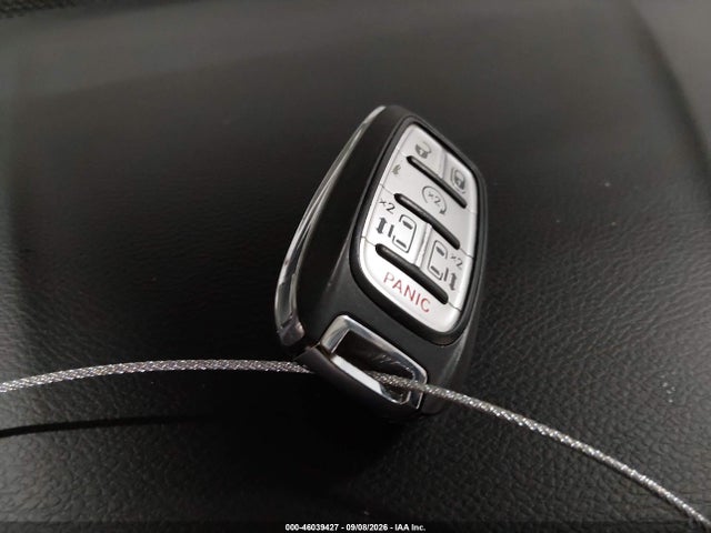 46039427 :رقم المزاد ، 2C4RC1DG0MR518942 vin ، 2021 Chrysler Voyager Lxi مزاد بيع