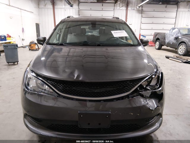 46039427 :رقم المزاد ، 2C4RC1DG0MR518942 vin ، 2021 Chrysler Voyager Lxi مزاد بيع