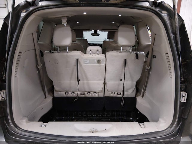 46039427 :رقم المزاد ، 2C4RC1DG0MR518942 vin ، 2021 Chrysler Voyager Lxi مزاد بيع