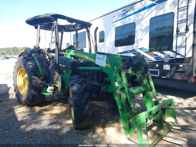 2006 John Deere 5525 Tractor მანქანა იყიდება აუქციონზე, vin: , აუქციონის ნომერი: 46039431