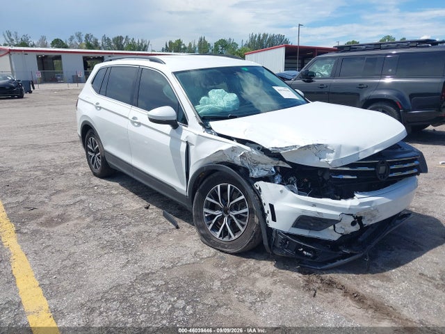 Продажа на аукционе авто 2019 Volkswagen Tiguan 2.0t Se/2.0t Sel/2.0t Sel R-line/2.0t Sel R-line Black, vin: 3VV3B7AX6KM056750, номер лота: 46039446