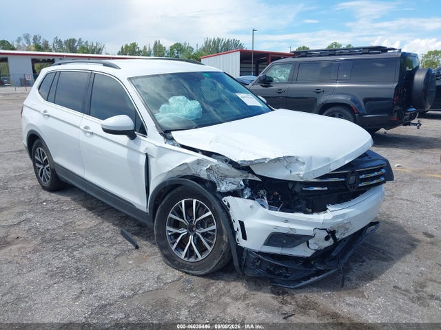 Продажа на аукционе авто 2019 Volkswagen Tiguan 2.0t Se/2.0t Sel/2.0t Sel R-line/2.0t Sel R-line Black, vin: 3VV3B7AX6KM056750, номер лота: 46039446