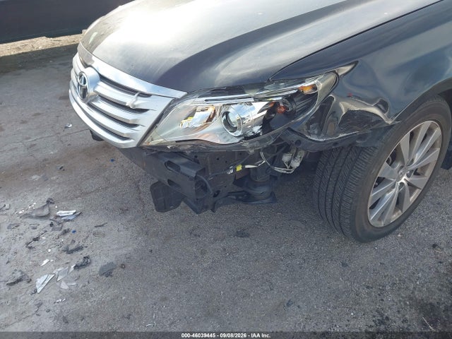 2011 Toyota Avalon Limited მანქანა იყიდება აუქციონზე, vin: 4T1BK3DB7BU393597, აუქციონის ნომერი: 46039445