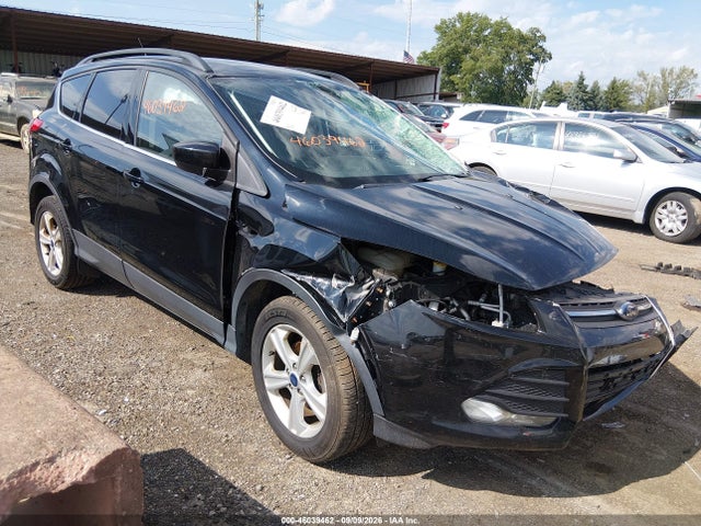 46039462 :رقم المزاد ، 1FMCU0GX3GUB04890 vin ، 2016 Ford Escape Se مزاد بيع