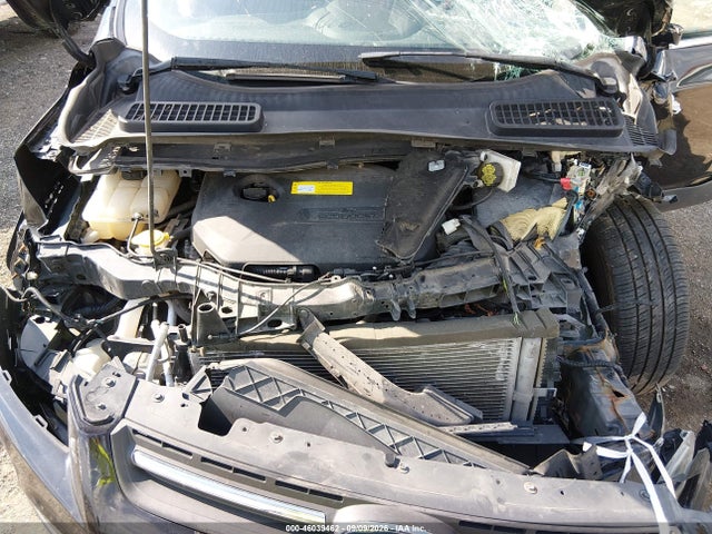 46039462 :رقم المزاد ، 1FMCU0GX3GUB04890 vin ، 2016 Ford Escape Se مزاد بيع