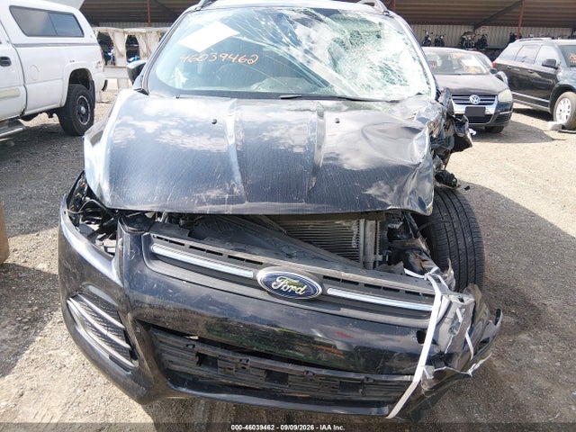 46039462 :رقم المزاد ، 1FMCU0GX3GUB04890 vin ، 2016 Ford Escape Se مزاد بيع