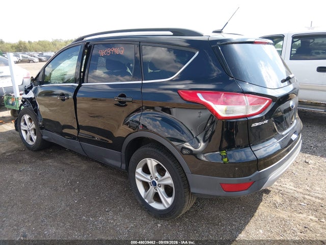 46039462 :رقم المزاد ، 1FMCU0GX3GUB04890 vin ، 2016 Ford Escape Se مزاد بيع