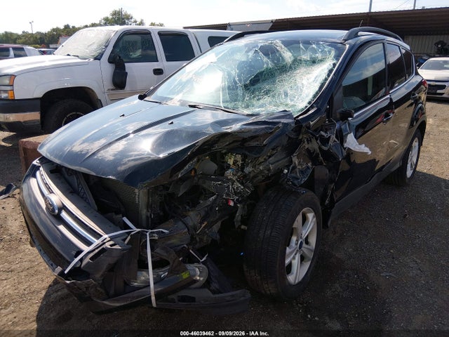 46039462 :رقم المزاد ، 1FMCU0GX3GUB04890 vin ، 2016 Ford Escape Se مزاد بيع