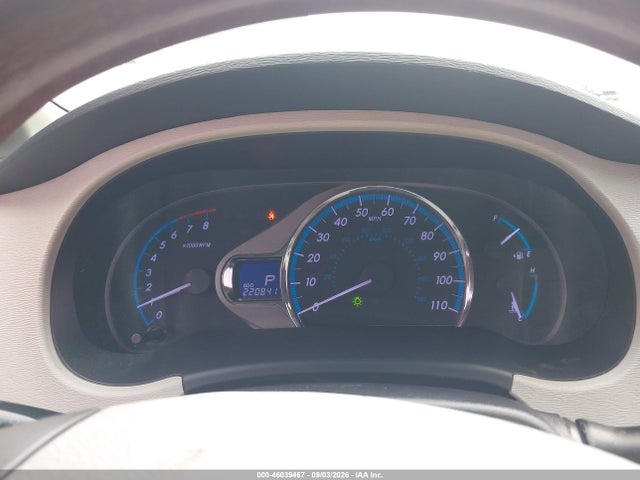 46039467 :رقم المزاد ، 5TDYK3DC3BS020262 vin ، 2011 Toyota Sienna Ltd مزاد بيع