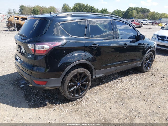 46039474 :رقم المزاد ، 1FMCU0G91HUE30044 vin ، 2017 Ford Escape Se مزاد بيع