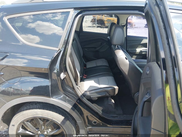 46039474 :رقم المزاد ، 1FMCU0G91HUE30044 vin ، 2017 Ford Escape Se مزاد بيع