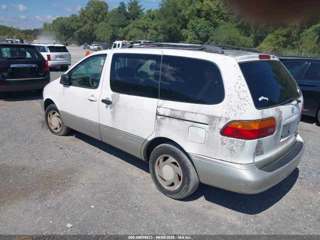 Aukcja sprzedaży 2000 Toyota Sienna Xle, vin: 4T3ZF13C3YU225893, numer aukcji: 46039523