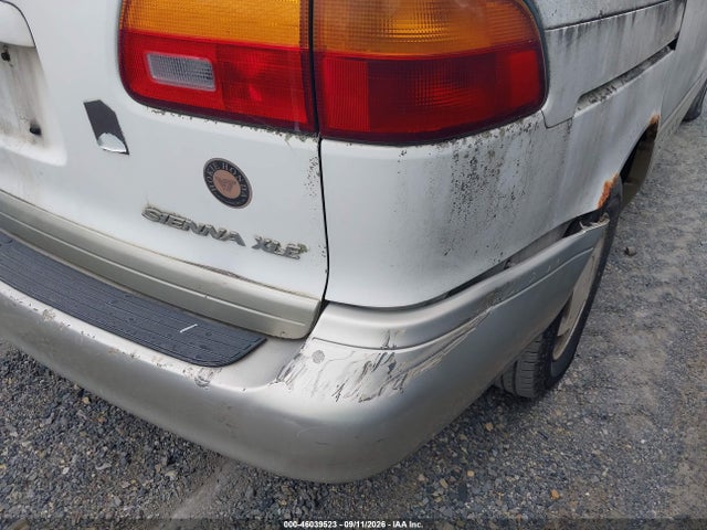 Aukcja sprzedaży 2000 Toyota Sienna Xle, vin: 4T3ZF13C3YU225893, numer aukcji: 46039523