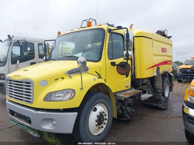 Продажа на аукционе авто 2016 Freightliner M2 106 Medium Duty, vin: 1FVACXDTXGHGW9307, номер лота: 46039582
