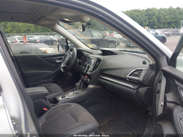 2019 Subaru Forester Premium მანქანა იყიდება აუქციონზე, vin: JF2SKAGC0KH469927, აუქციონის ნომერი: 46039588