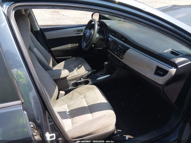 46039607 :رقم المزاد ، 2T1BURHE9FC341106 vin ، 2015 Toyota Corolla Le Plus مزاد بيع