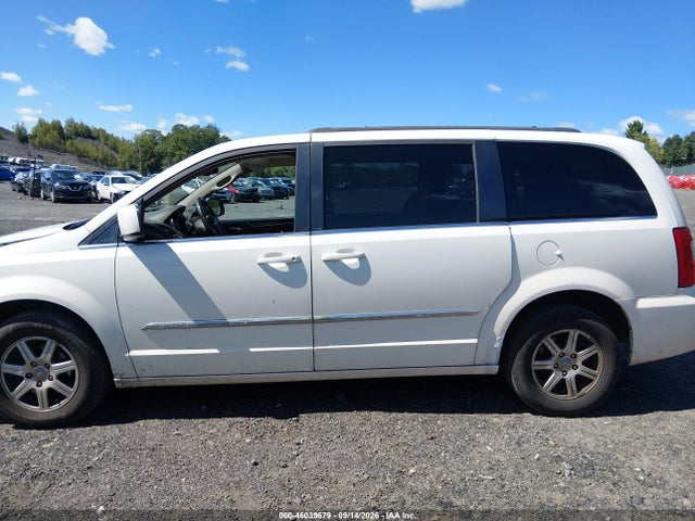 Продаж на аукціоні авто 2013 Chrysler Town & Country Touring, vin: 2C4RC1BG2DR556188, номер лоту: 46039679