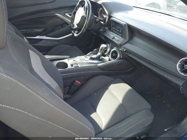 46039687 :رقم المزاد ، 1G1FB1RX6H0190692 vin ، 2017 Chevrolet Camaro 1lt مزاد بيع