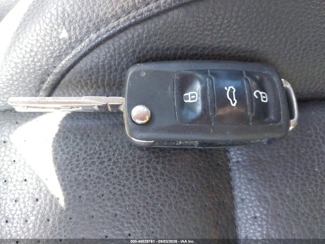 Продажа на аукционе авто 2017 Volkswagen Tiguan 2.0t/2.0t S, vin: WVGAV7AX3HK038943, номер лота: 46039761