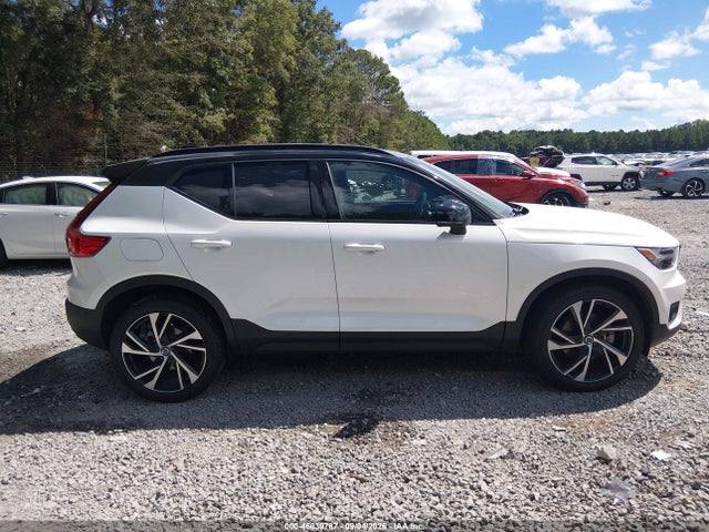 2021 Volvo Xc40 T4 R-design მანქანა იყიდება აუქციონზე, vin: YV4AC2HM3M2507982, აუქციონის ნომერი: 46039787