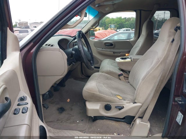 46039855 :رقم المزاد ، 1FTRX18L0YNB82823 vin ، 2000 Ford F-150 Lariat/work Series/xl/xlt مزاد بيع