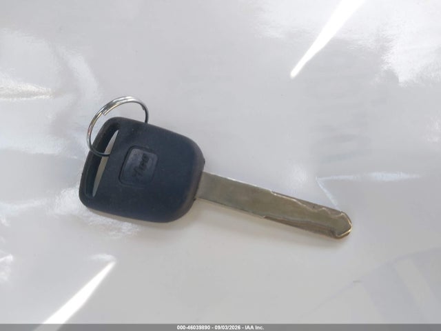 46039890 :رقم المزاد ، 2HGES16573H585203 vin ، 2003 Honda Civic Lx مزاد بيع