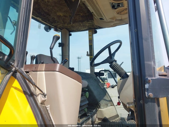 Продажа на аукционе авто 2000 John Deere Tractor, vin: L06415B453292, номер лота: 46039915