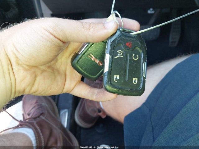 46039918 :رقم المزاد ، 1GKKNPLS0HZ320737 vin ، 2017 Gmc Acadia Denali مزاد بيع