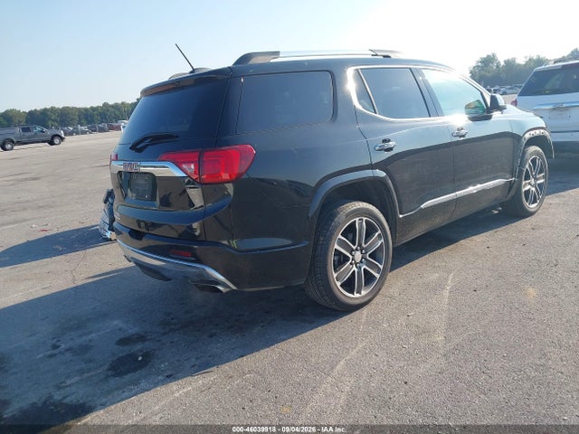 46039918 :رقم المزاد ، 1GKKNPLS0HZ320737 vin ، 2017 Gmc Acadia Denali مزاد بيع