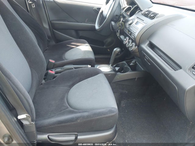 46039928 :رقم المزاد ، JHMGD38437S009929 vin ، 2007 Honda Fit مزاد بيع