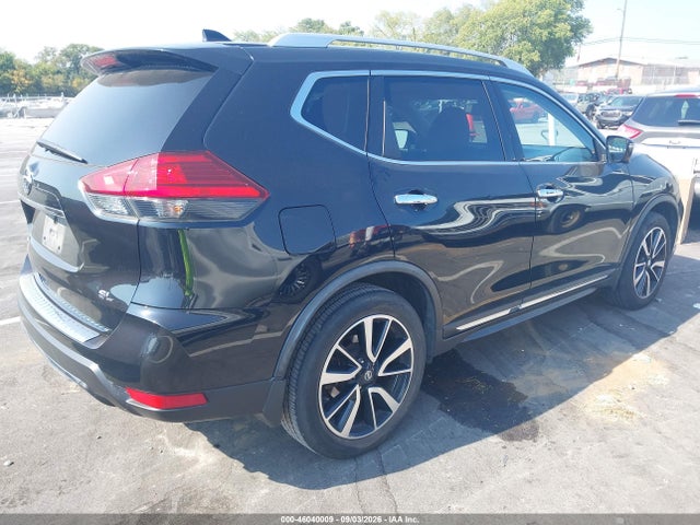 46040009 :رقم المزاد ، JN8AT2MT0HW152644 vin ، 2017 Nissan Rogue Sl مزاد بيع