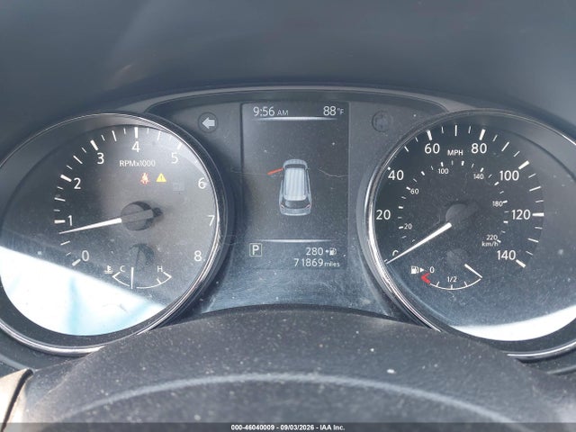 46040009 :رقم المزاد ، JN8AT2MT0HW152644 vin ، 2017 Nissan Rogue Sl مزاد بيع