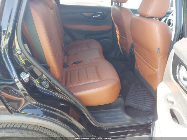 46040009 :رقم المزاد ، JN8AT2MT0HW152644 vin ، 2017 Nissan Rogue Sl مزاد بيع
