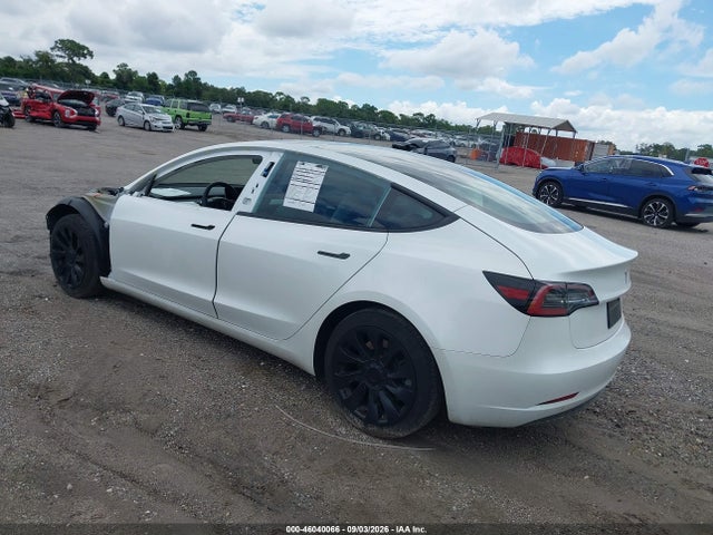 Tesla Model 3 Rear-wheel Drive 2023 5YJ3E1EA6PF423683 Image 3