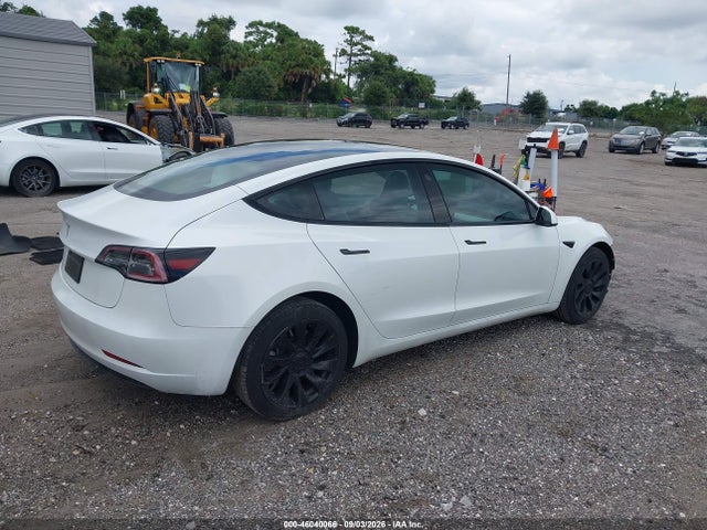 Tesla Model 3 Rear-wheel Drive 2023 5YJ3E1EA6PF423683 Image 4
