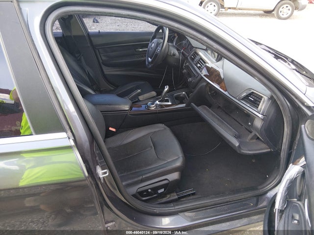 2015 Bmw 335i Xdrive მანქანა იყიდება აუქციონზე, vin: WBA3B9G57FNR93342, აუქციონის ნომერი: 46040124
