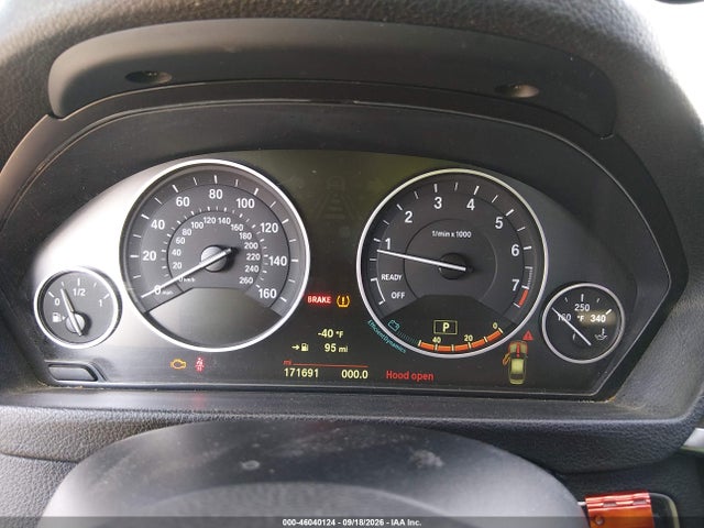2015 Bmw 335i Xdrive მანქანა იყიდება აუქციონზე, vin: WBA3B9G57FNR93342, აუქციონის ნომერი: 46040124