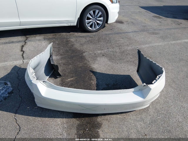 46040128 :رقم المزاد ، 5KBCP3F82BB004600 vin ، 2011 Honda Accord 3.5 Ex-l مزاد بيع