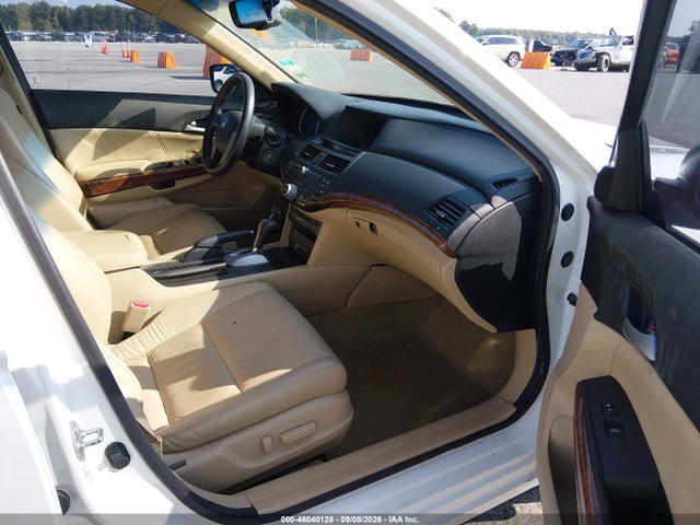 46040128 :رقم المزاد ، 5KBCP3F82BB004600 vin ، 2011 Honda Accord 3.5 Ex-l مزاد بيع