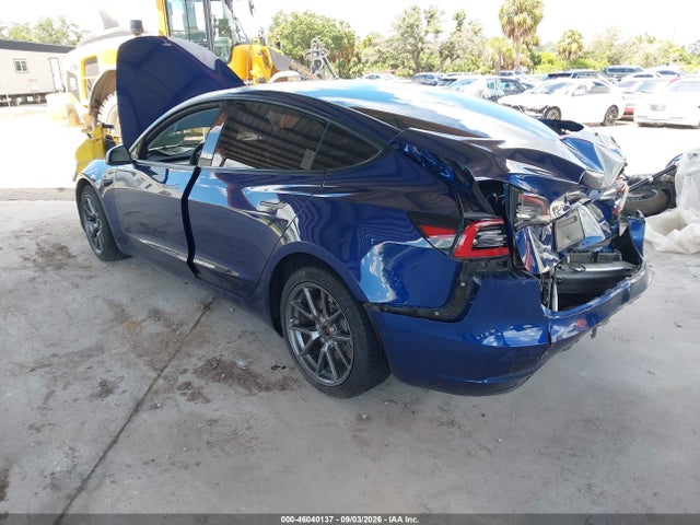 Tesla Model 3 Long Range Dual Motor All-wheel Drive 2021 5YJ3E1EB8MF992927 Image 3