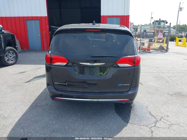 Chrysler Pacifica Hybrid Touring Plus 2018 2C4RC1H77JR311664 Image 18