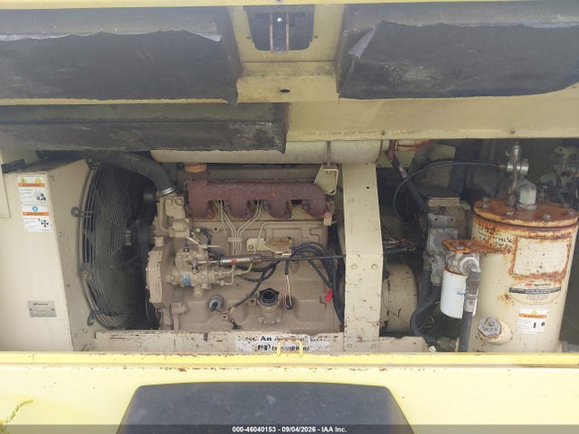 46040153 :رقم المزاد ، 4FVCABAA06U360614 vin ، 2000 Ir Port Compressor 250 مزاد بيع