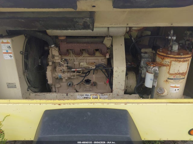 46040153 :رقم المزاد ، 4FVCABAA06U360614 vin ، 2000 Ir Port Compressor 250 مزاد بيع