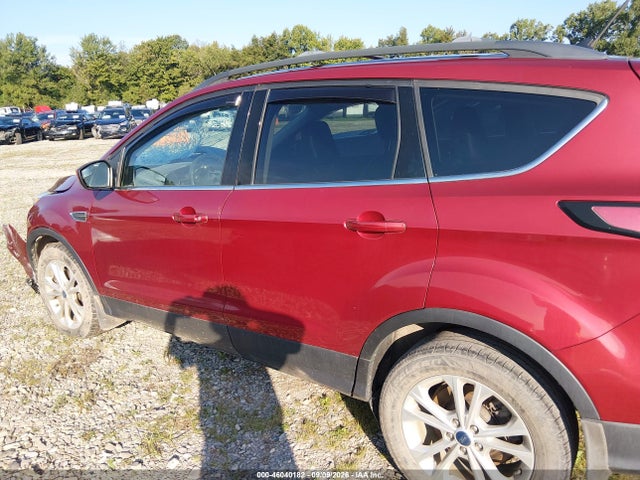 Продажа на аукционе авто 2018 Ford Escape Sel, vin: 1FMCU9HD8JUB34564, номер лота: 46040182