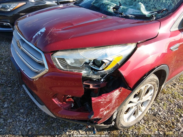 Продажа на аукционе авто 2018 Ford Escape Sel, vin: 1FMCU9HD8JUB34564, номер лота: 46040182