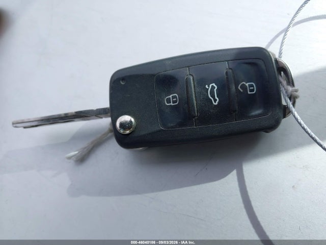 Продажа на аукционе авто 2013 Volkswagen Jetta 2.5l Se, vin: 3VWDP7AJ1DM392659, номер лота: 46040186