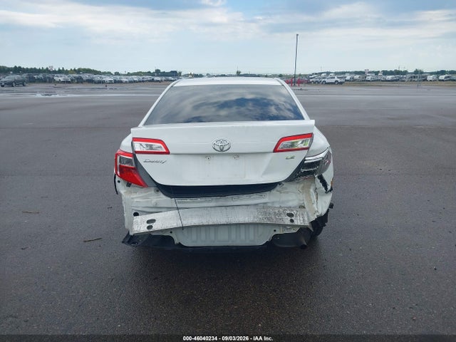 46040234 :رقم المزاد ، 4T4BF1FK1ER345805 vin ، 2014 Toyota Camry Le مزاد بيع