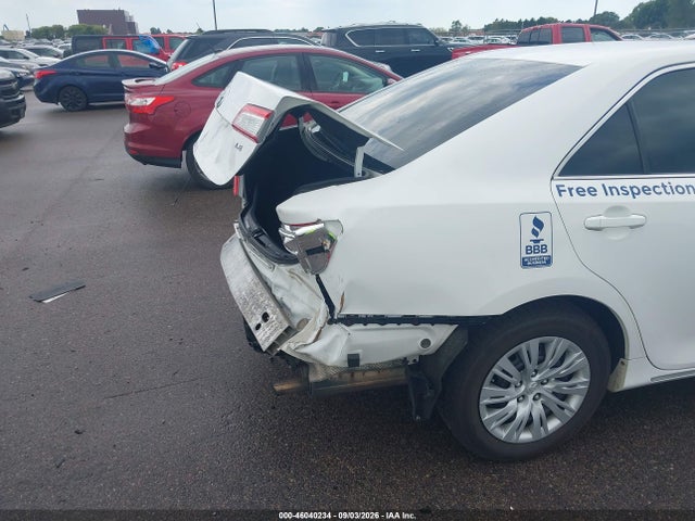 46040234 :رقم المزاد ، 4T4BF1FK1ER345805 vin ، 2014 Toyota Camry Le مزاد بيع