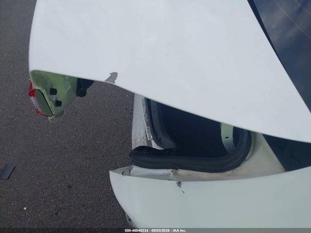 46040234 :رقم المزاد ، 4T4BF1FK1ER345805 vin ، 2014 Toyota Camry Le مزاد بيع