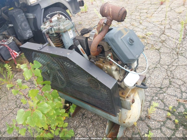 46040237 :رقم المزاد ، A801340 vin ، 2000 Curtis Portable Compresso Other مزاد بيع